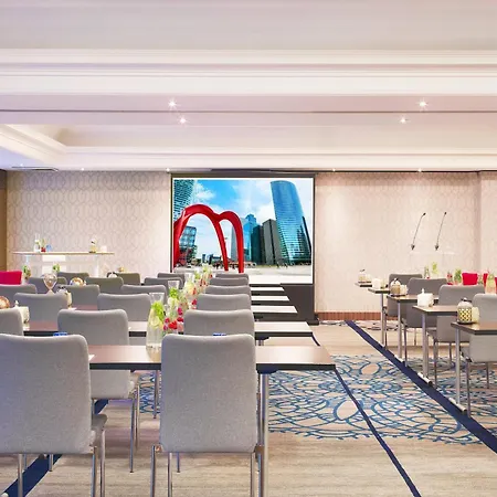 Renaissance Paris La Defense Hotel