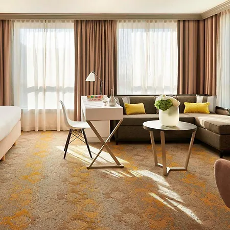 Hotel Renaissance Paris La Defense Puteaux