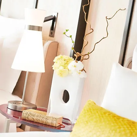 Renaissance Paris La Defense 4* Puteaux