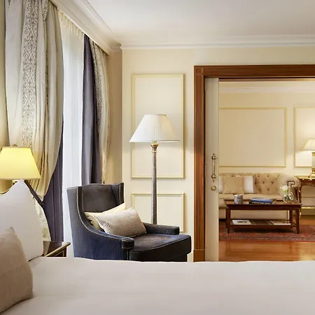Hotel Renaissance Paris La Defense