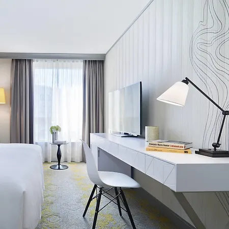 Hotel Renaissance Paris La Defense Puteaux