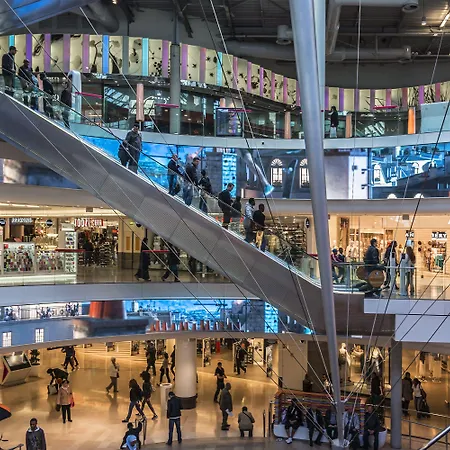 ルネッサンス パリ ラ デファンス ピュトー