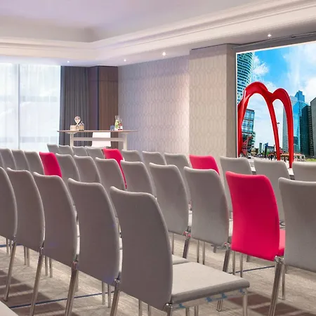 Hotel Renaissance Paris La Defense Puteaux