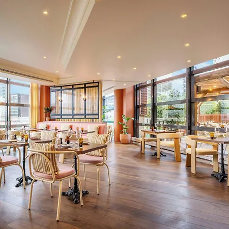 Renaissance Paris La Defense 4* Puteaux
