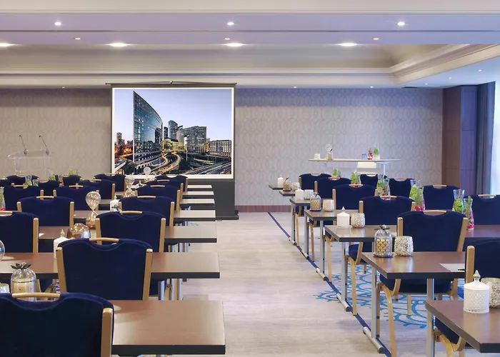 ルネッサンス パリ ラ デファンス