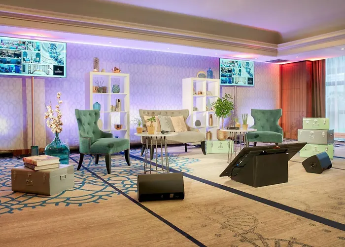 ルネッサンス パリ ラ デファンス ホテル ピュトー