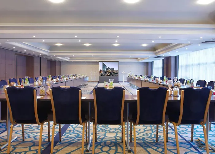 ホテル ルネッサンス パリ ラ デファンス ピュトー