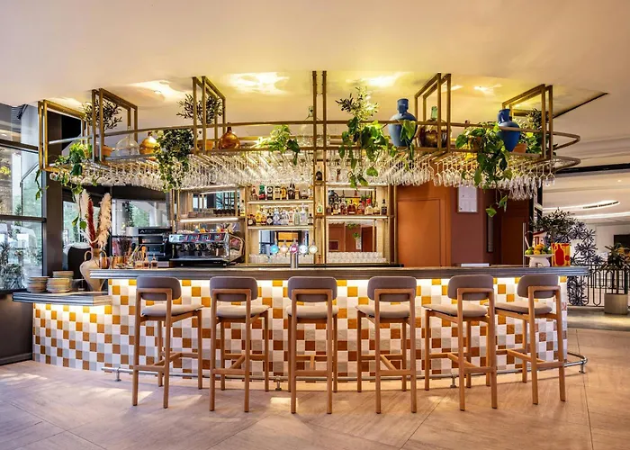 ルネッサンス パリ ラ デファンス 4*