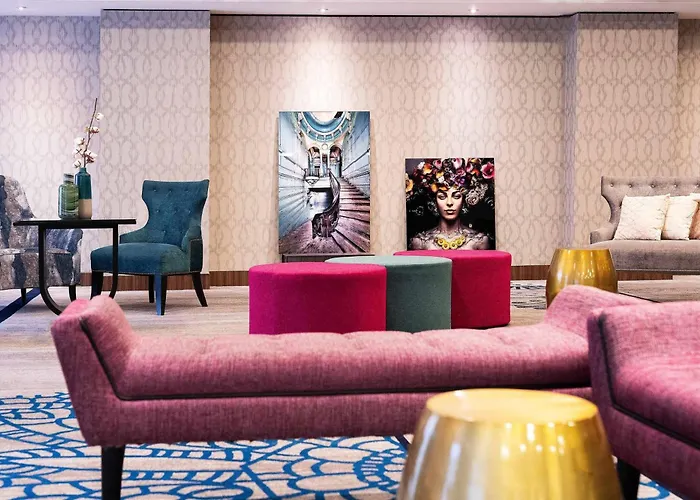 ルネッサンス パリ ラ デファンス ホテル ピュトー