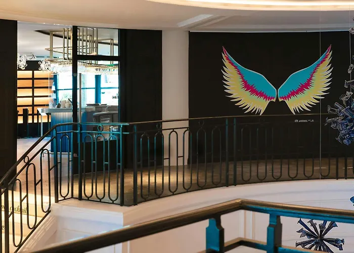 ルネッサンス パリ ラ デファンス ピュトー