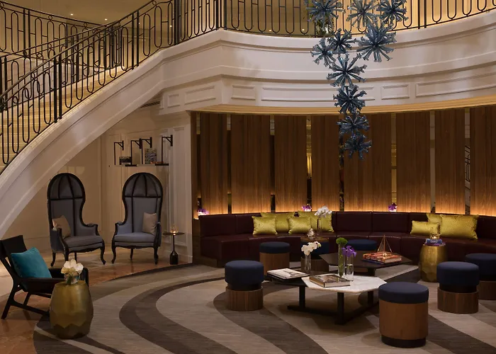 ルネッサンス パリ ラ デファンス ホテル ピュトー