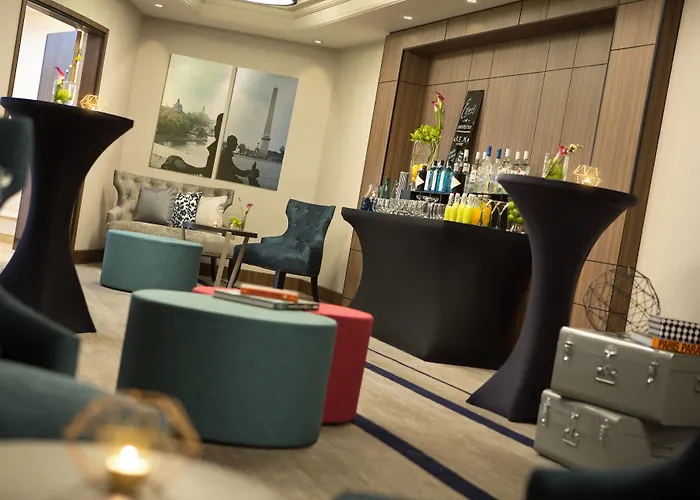 ルネッサンス パリ ラ デファンス ピュトー