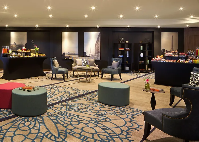 ルネッサンス パリ ラ デファンス ホテル 4*