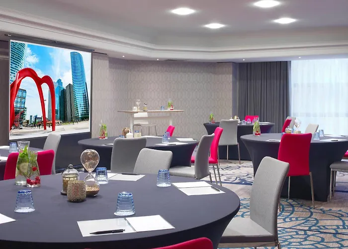 ルネッサンス パリ ラ デファンス