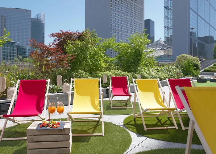 ルネッサンス パリ ラ デファンス ピュトー