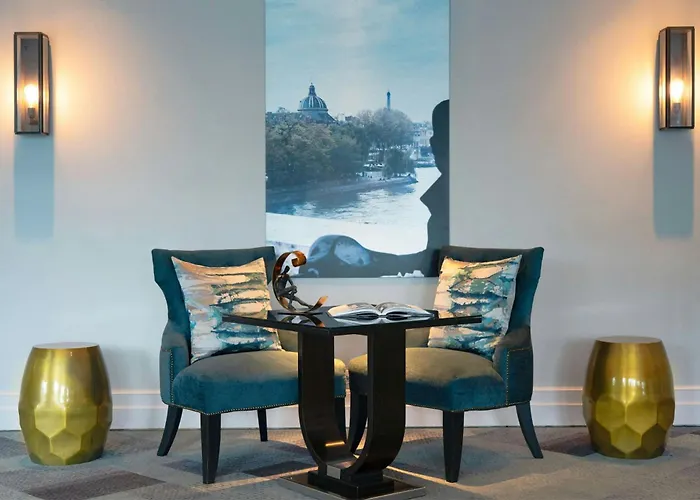 ルネッサンス パリ ラ デファンス ホテル 4*