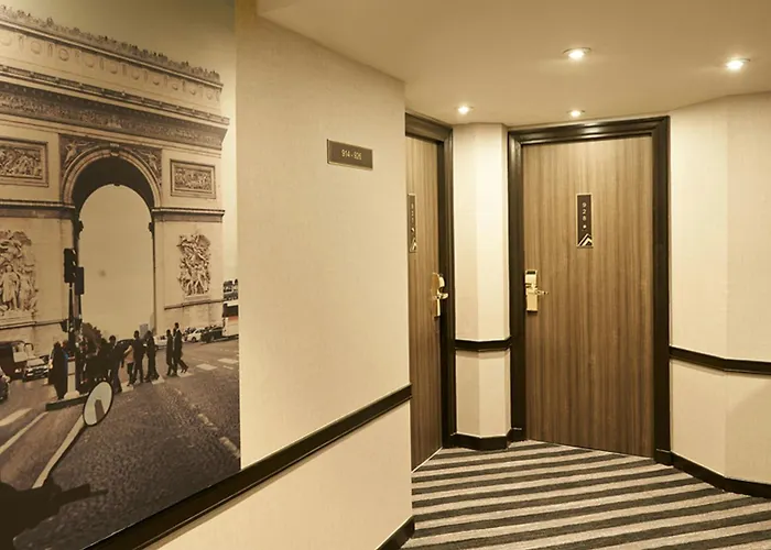 ルネッサンス パリ ラ デファンス