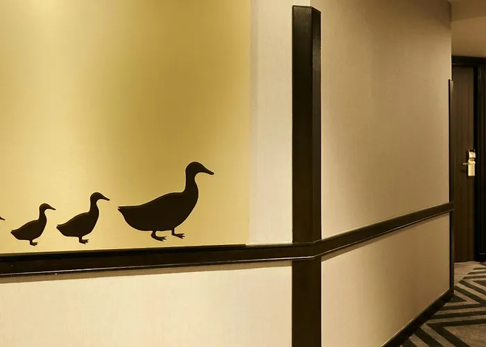 ホテル ルネッサンス パリ ラ デファンス ピュトー